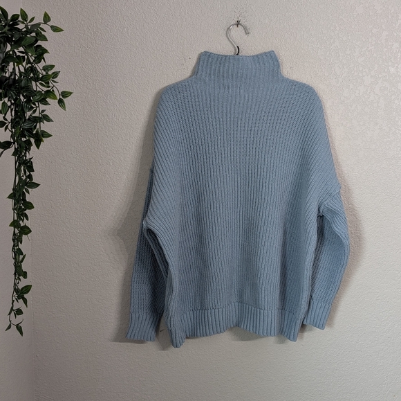 Aerie Women's Oversized Chunky Knit Pullover Sweater Mock Neck Light Blue Cozy M - Picture 3 of 9